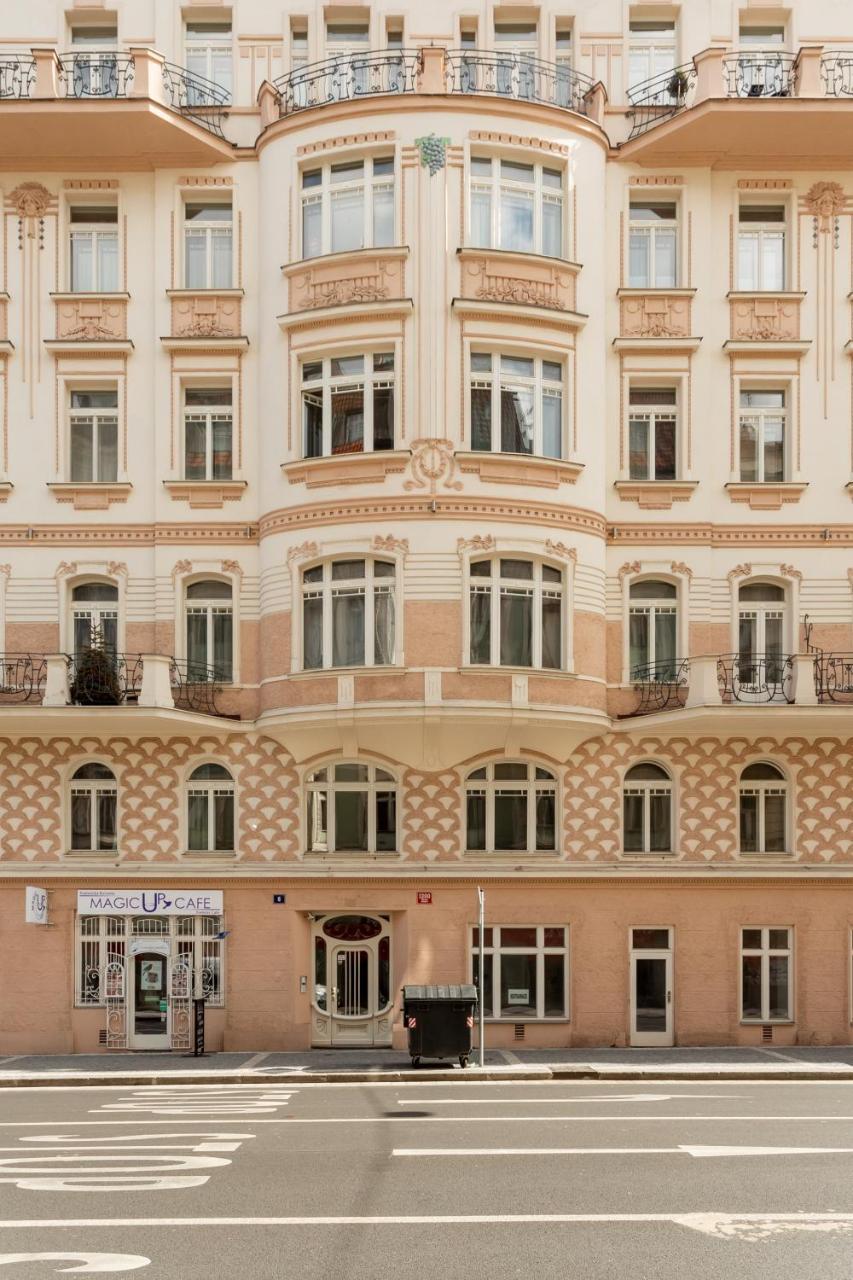 Prague Days - Sunny Riverside Apartments With Terraces Eksteriør bilde